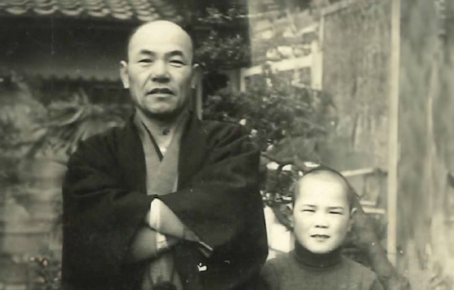 初代社長写真