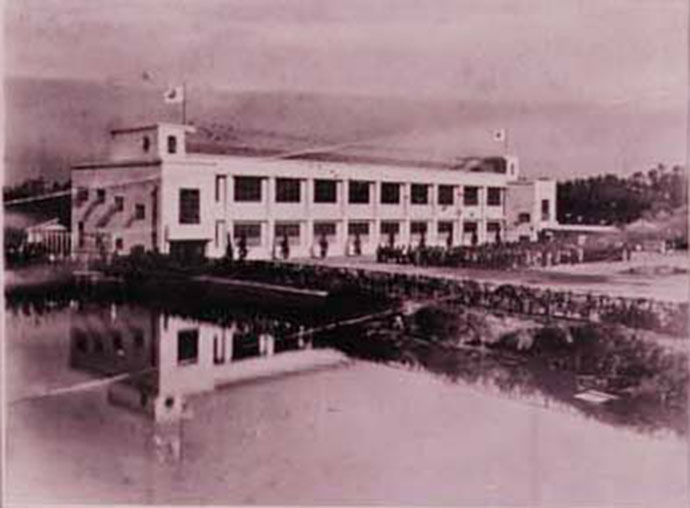 踞尾尋常小学校（現：津久野小学校）